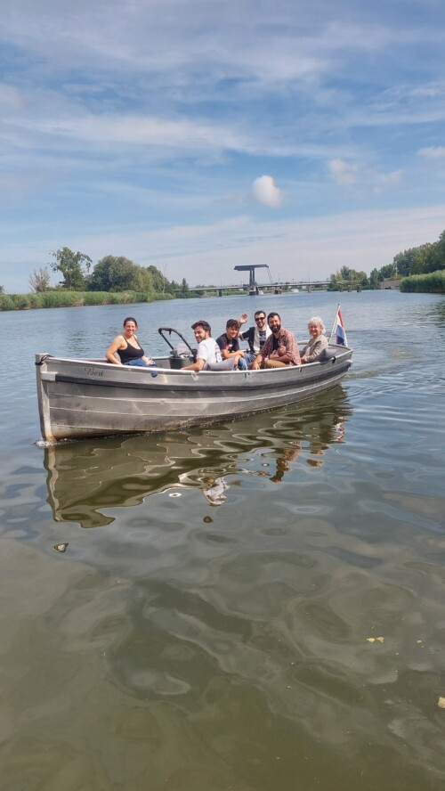 Ruime Aluminium Sloep met roer