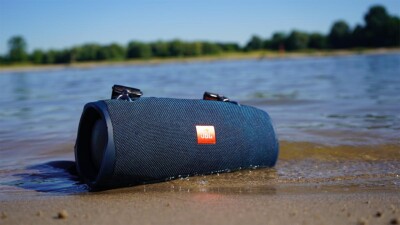JBL Xtreme 2 Waterproof speaker